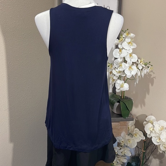 Navy Sleeveless Tank Top - Picture 4 of 4